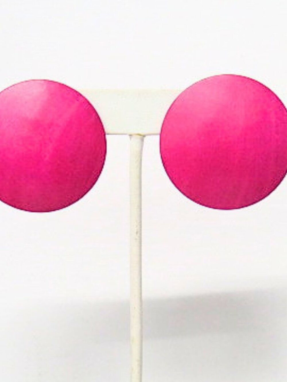 Vintage Style Hot Pink Round Statement Clip-On Earrings